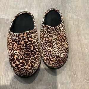 Animal print,‎ memory foam slippers